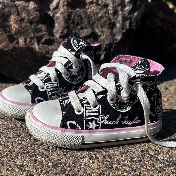 Converse-black/pink—Baby size 5 - Picture 1 of 5